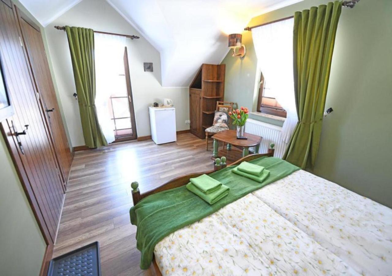 Bed and Breakfast Gosciniec Malinowka Krzeszna Esterno foto