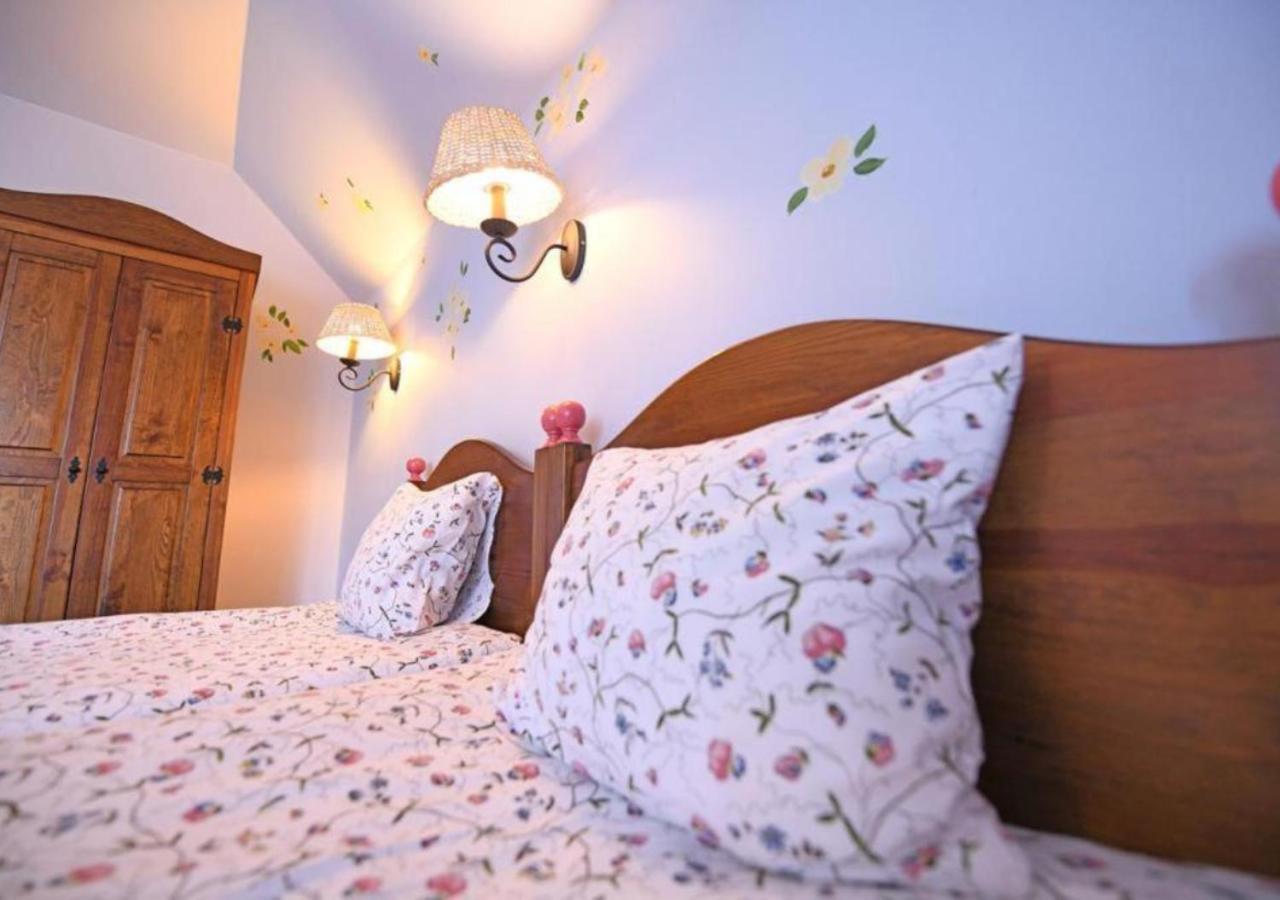 Bed and Breakfast Gosciniec Malinowka Krzeszna Esterno foto