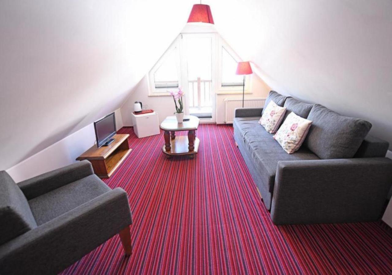 Bed and Breakfast Gosciniec Malinowka Krzeszna Esterno foto